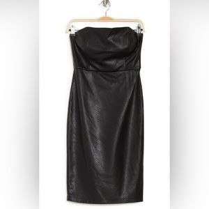 Bebe black snakeskin tube top sexy dress. NWT 🔥Size: Medium